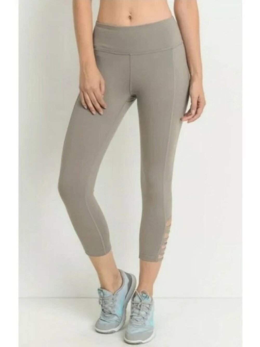 New MONO B Cutout Lattice Yoga Workout Capri Leggings in Mocha M